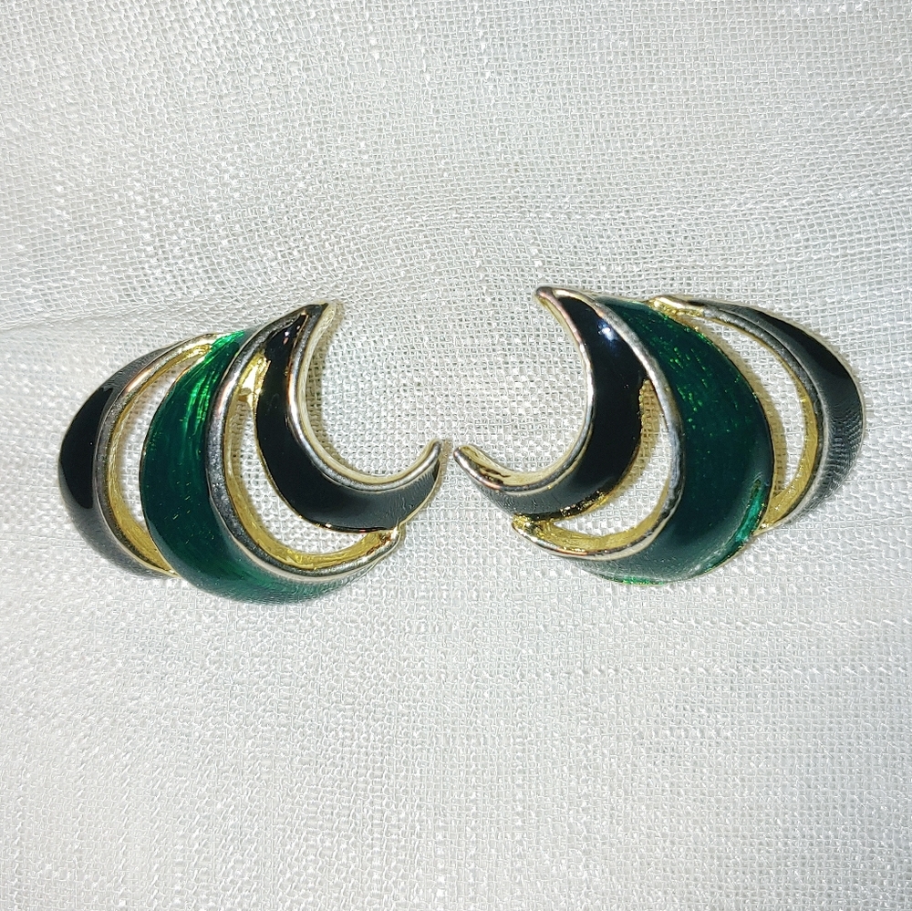 Green Enameled Geometric Pierced Earrings Vintage